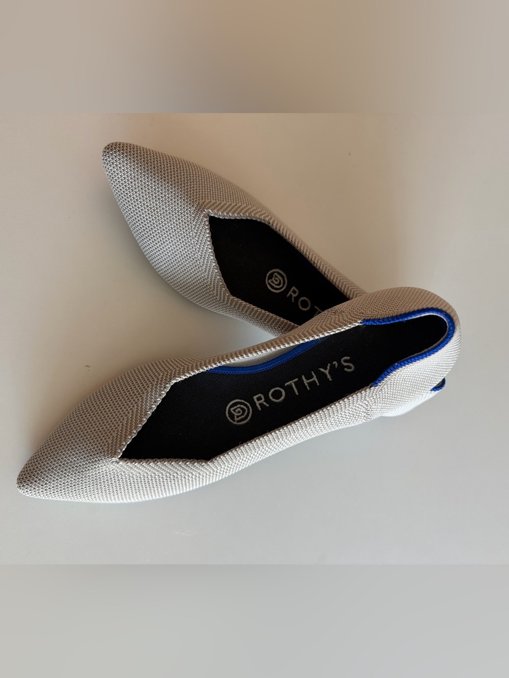 Rothy's Pointed Toe Flats in Light Gray birdseye with Blue Trim size 7
